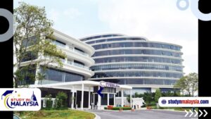 الدراسة في جامعة سايبرجايا