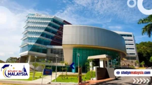 الحرم الجامعي لجامعة مالايا في كوالالمبور وأبرز مميزات الدراسة في جامعة مالايا للطلاب الدوليين